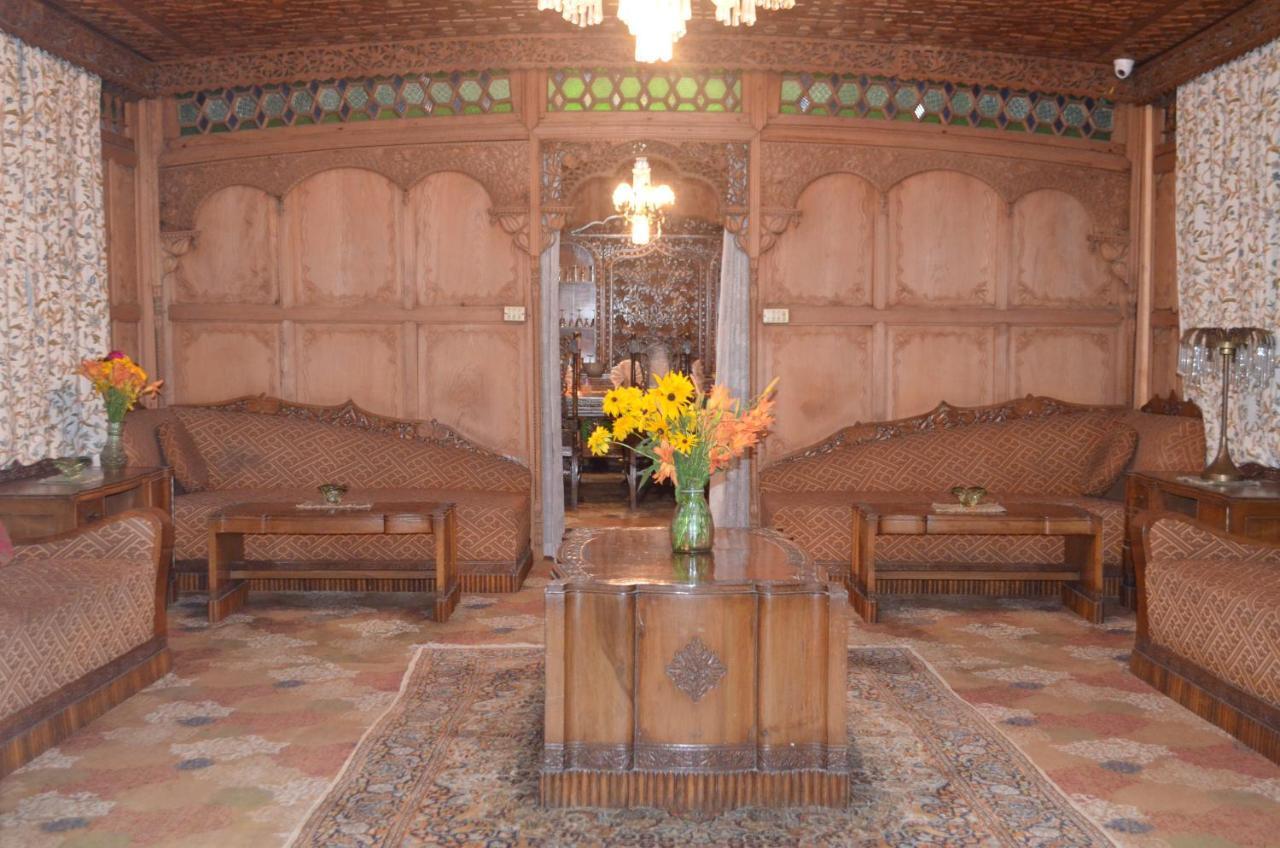 New Alexandra Houseboats Hotel Srinagar  Bagian luar foto